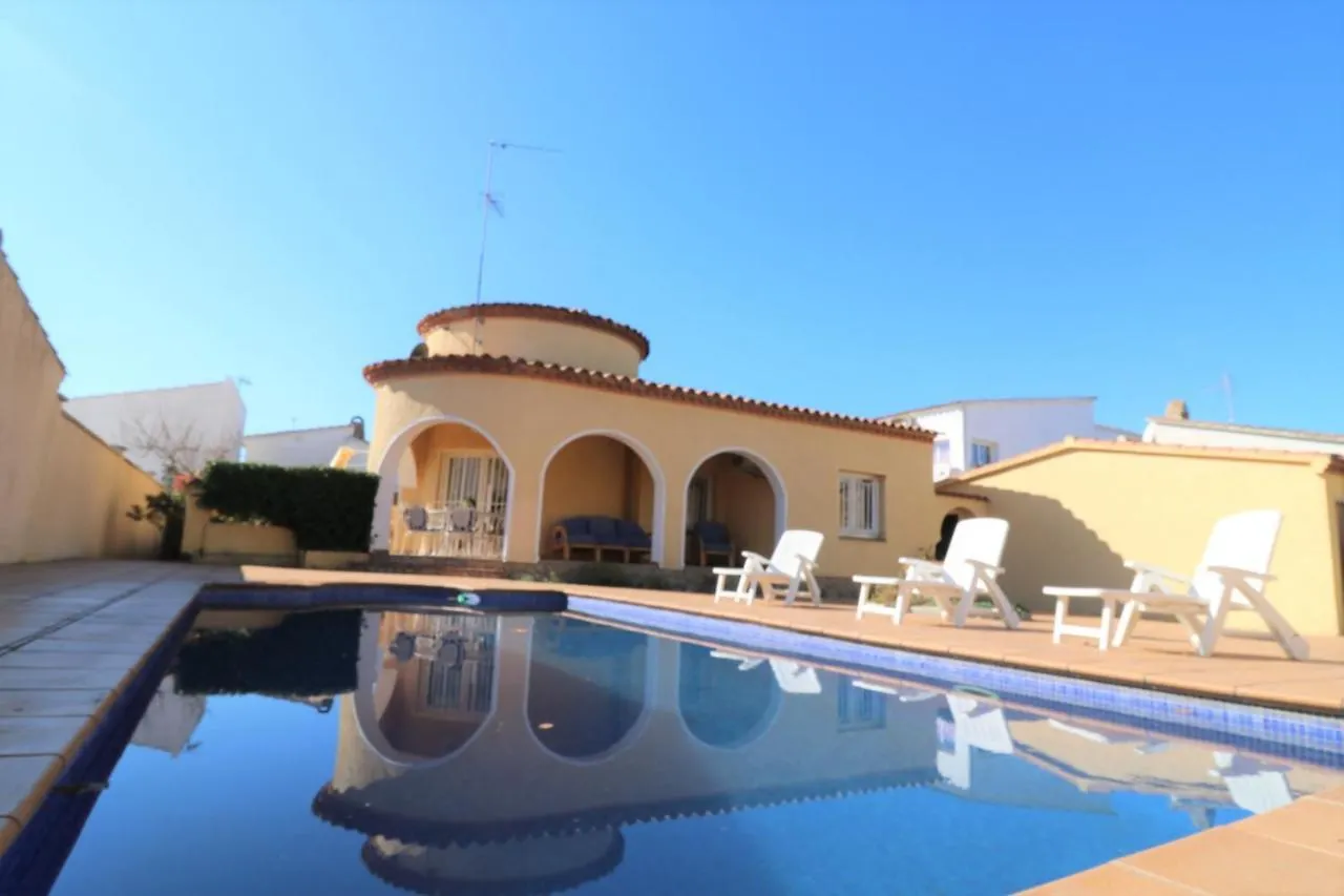 Montseny 3 Villa Empuriabrava