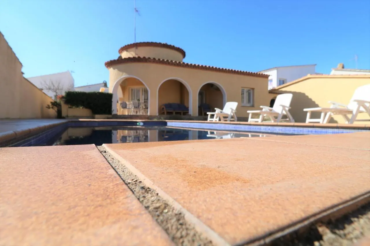 Holiday home Montseny 3 Villa Empuriabrava